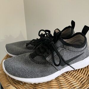 Nike Women’s Sneakers